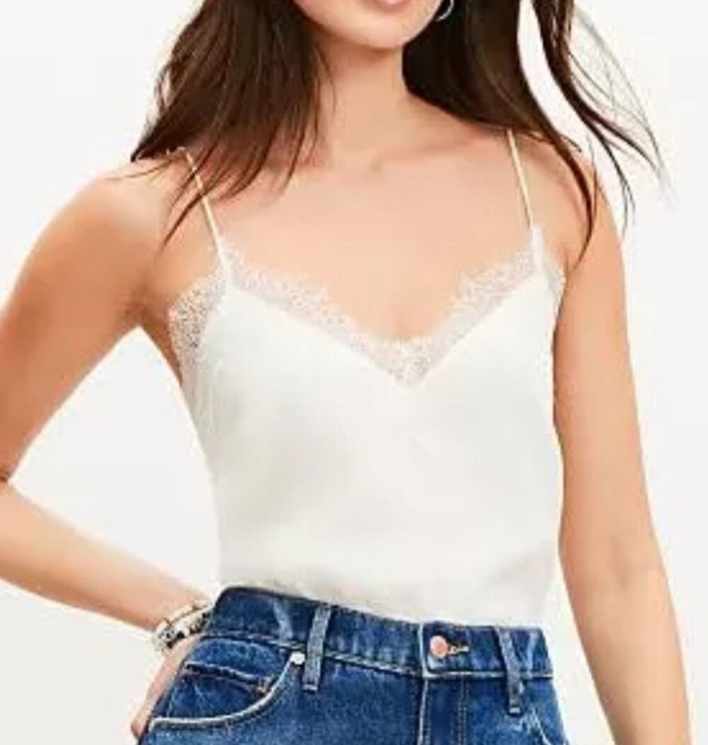 Womens NWT! LOFT Lace Trim V Neck Cami Cream Size M